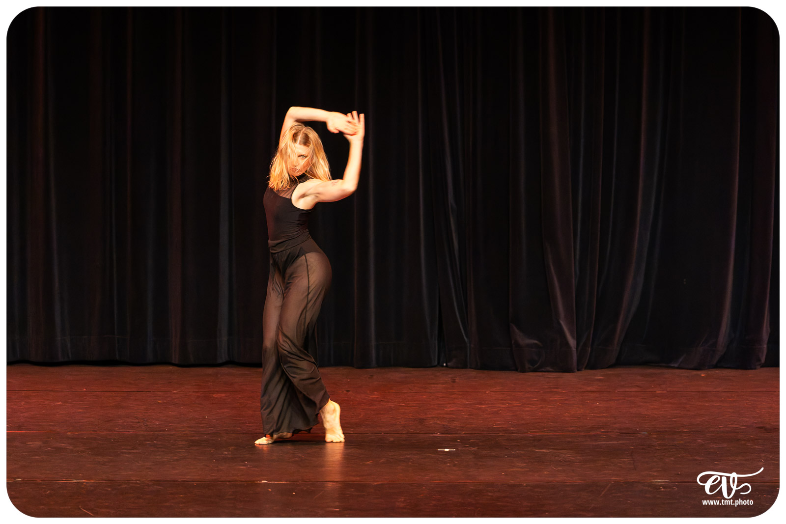 ECOLE DE DANSE CÉCILE ADAMOW